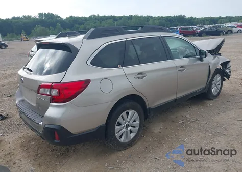 2019 Subaru Outback 2.5I Premium из США, поврежденный, VIN 4S4BSAFC3K3307704